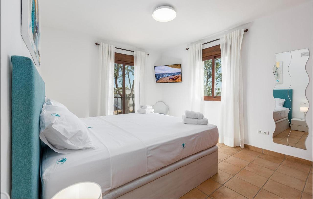 Gorgeous Home In Marbella With Kitchen 외부 사진